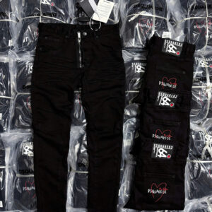 Quần jeans trơn khóa lệch họa tiết sau túi